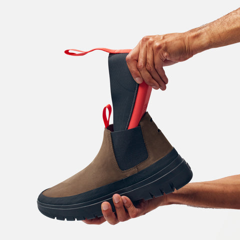MISE Chelsea Boot in brown insole being removed