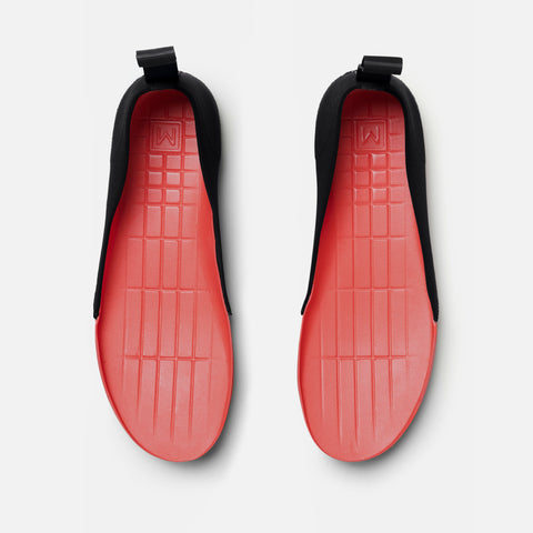 MISE Chelsea 2 kitchen boot insoles in black top down view