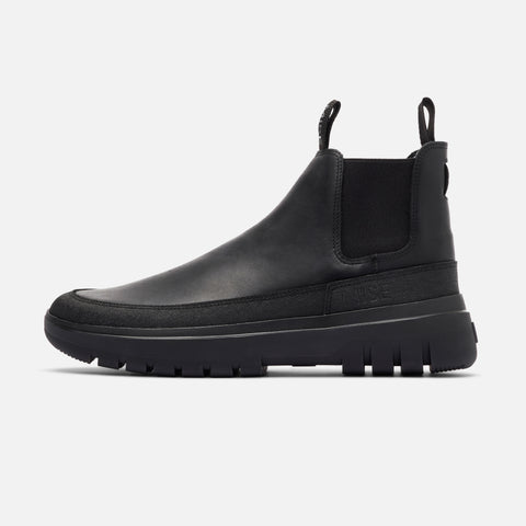 MISE Chelsea 2 slip-resistant kitchen boot in black lateral view