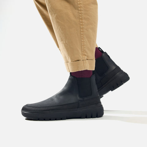 MISE Chelsea 2 slip-resistant kitchen boot in black on foot side view